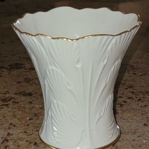 Retired Lenox China Cranford Vase, hand decorated with 24K gold.